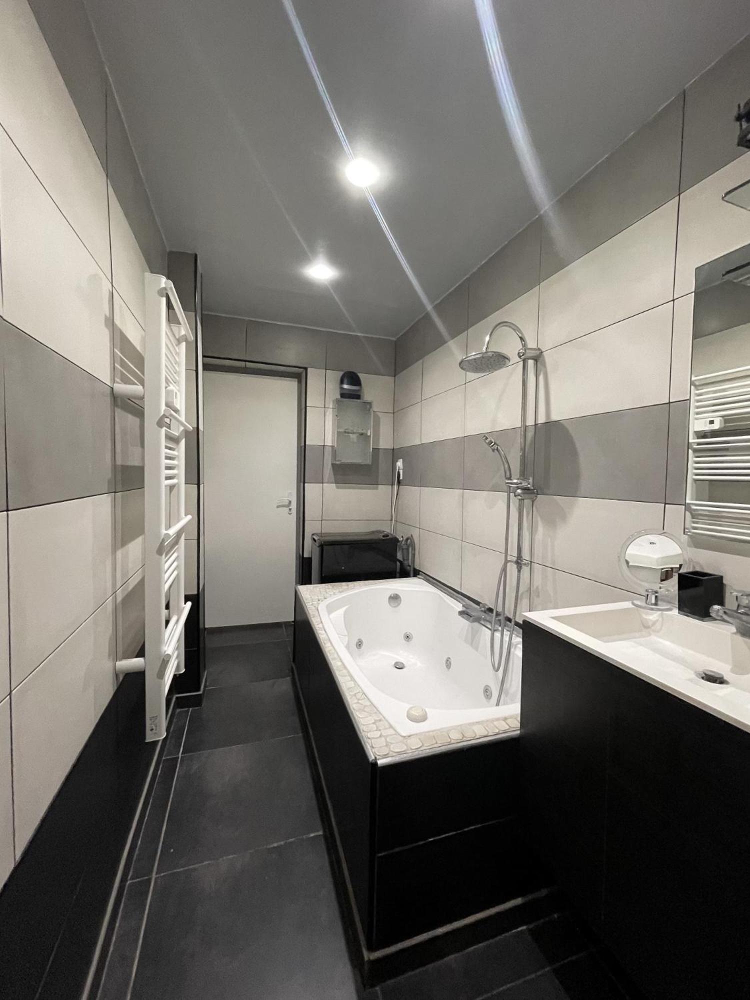 Spacieux T3 Place Comedie Gare Saint Roch Montpellier Luaran gambar
